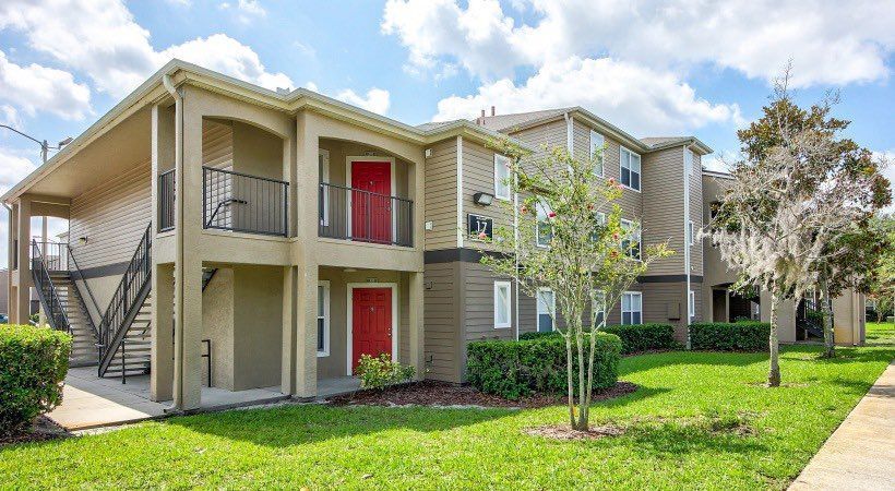 BEAUTIFUL 1 BEDROOM FULL CONDO